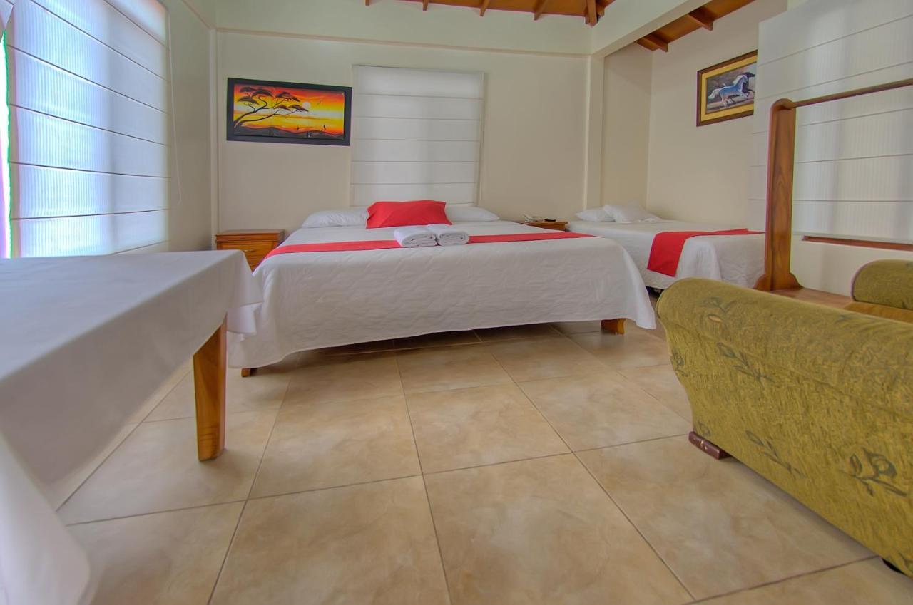 Hotel San Vicente Galapagos Пуерто-Вільяміль Екстер'єр фото