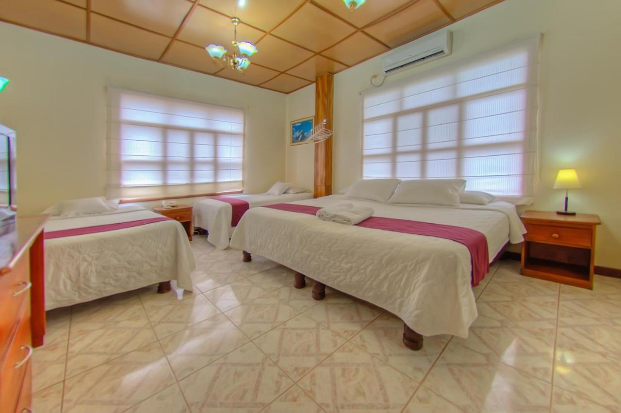 Hotel San Vicente Galapagos Пуерто-Вільяміль Екстер'єр фото